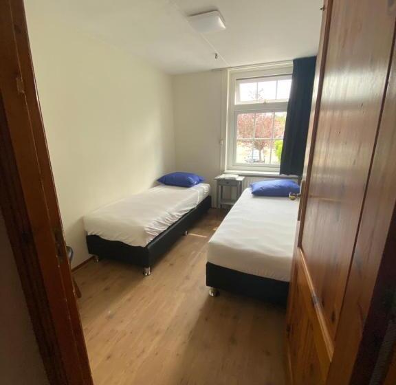 ３ベッドルームアパートメント, Restaurant De Boekanier