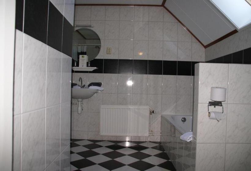 スタンダードルーム, Restaurant De Boekanier