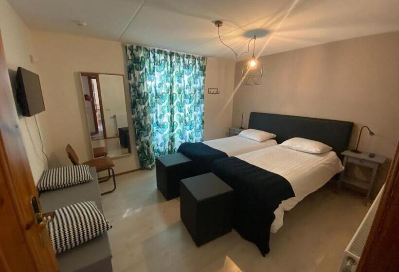 ３ベッドルームアパートメント, Restaurant De Boekanier