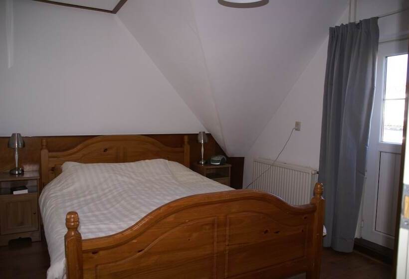 ２ベッドルームアパートメント, Restaurant De Boekanier