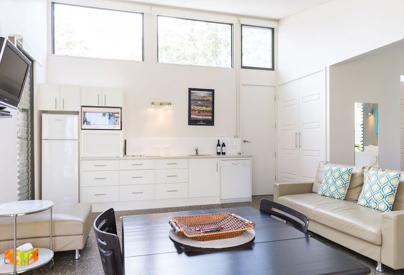 דירת חדר, By The Beach B&b Self Contained Apartments