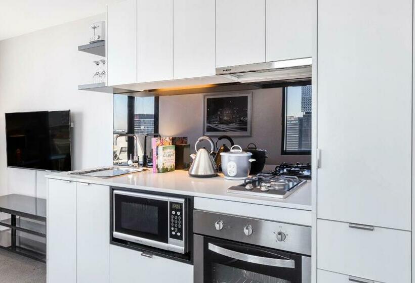 דירה בת חדר שינה 1 עם מרפסת, Aura On Flinders Serviced Apartments