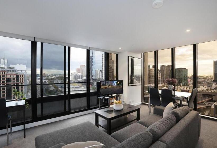 آپارتمان 2 خوابه با بالکن, Aura On Flinders Serviced Apartments