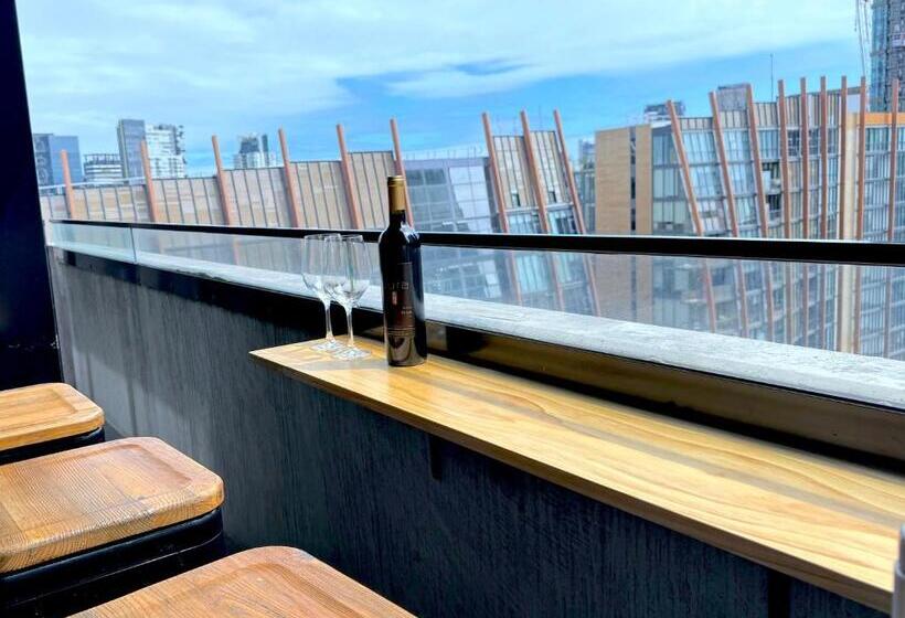 סוויטת 3 חדרי שינה, Aura On Flinders Serviced Apartments