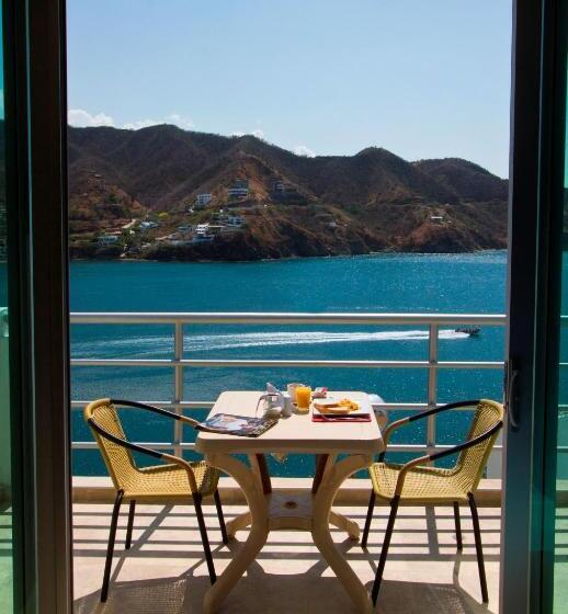 Номер Deluxe Вид на Море с Балконом, Bahia Taganga