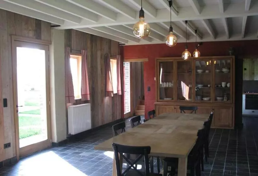 Talo 1 Makuuhuone, B&b Le Plat Pays Oostkamp Brugge