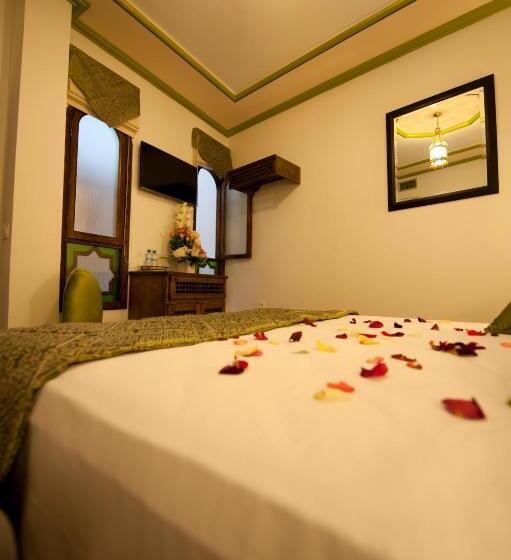 اتاق استاندارد با چشمانداز دریا, Dar Yasmine