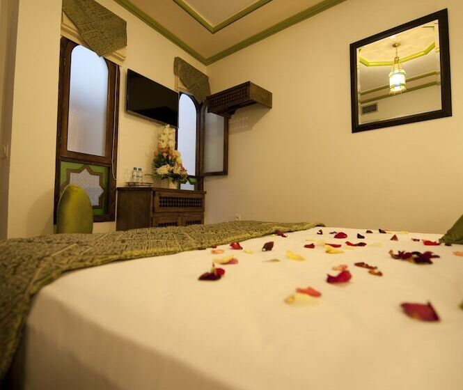 اتاق لوکس, Dar Yasmine