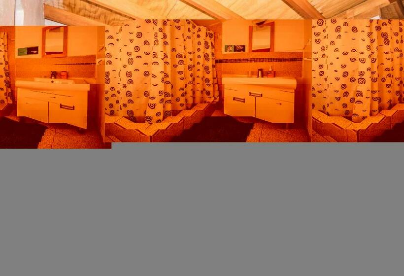 バス共有のスタンダードルーム, Hostal Sumaj