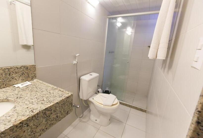 חדר סופריור לשלושה, Inter