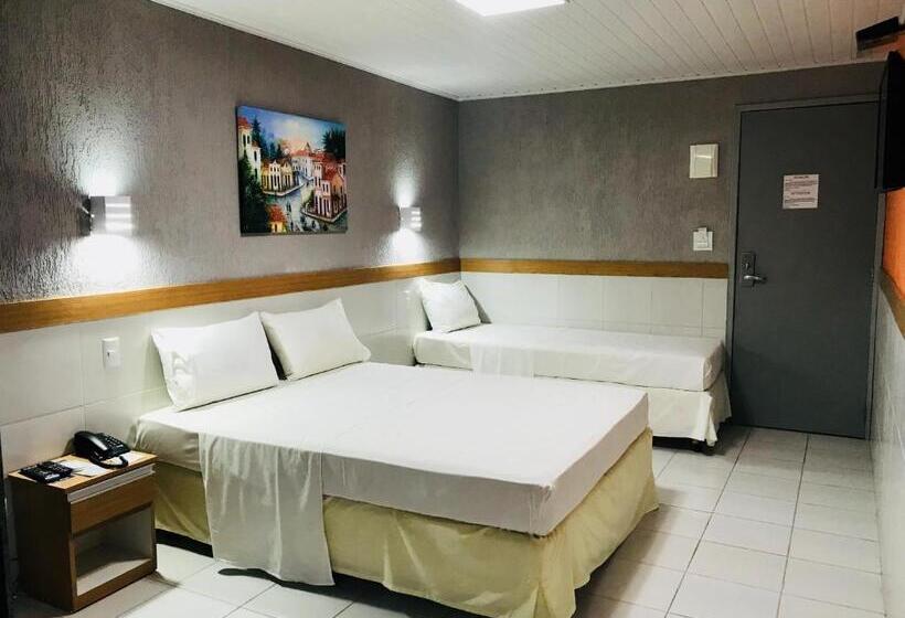 חדר סופריור לשלושה, Inter