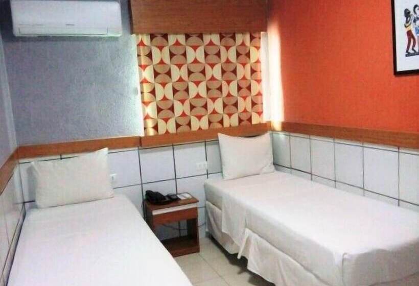 חדר סטנדרט, Inter