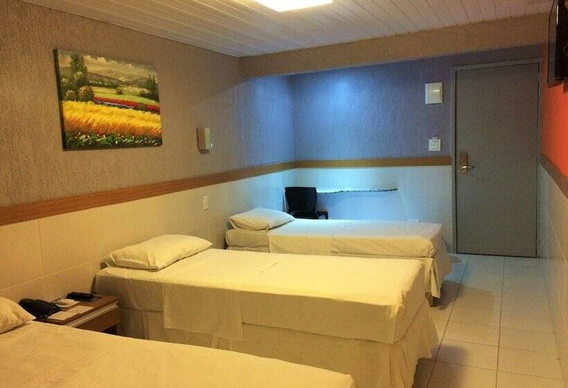 חדר סופריור לשלושה, Inter