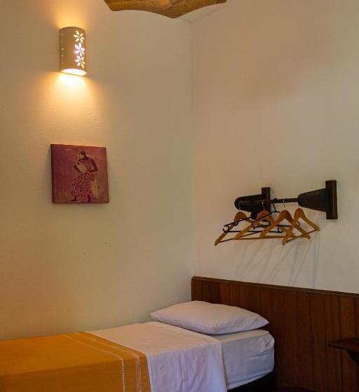 اتاق استاندارد سه نفره, Pousada Aquarela