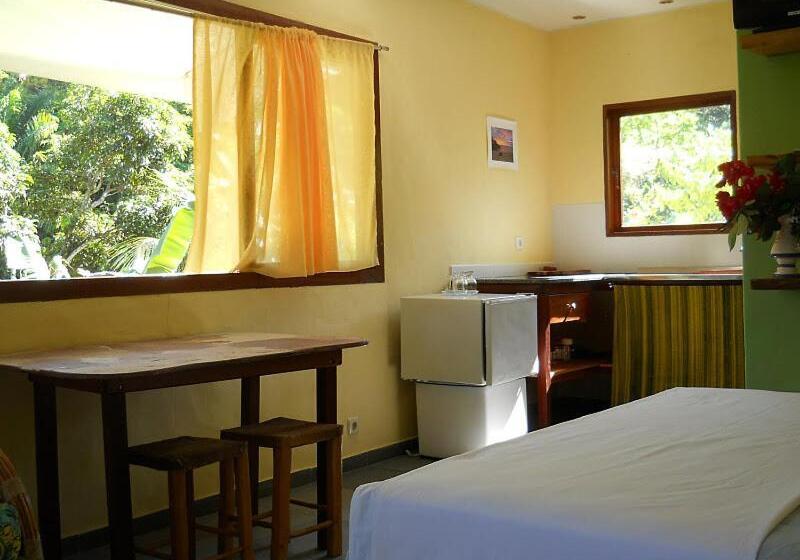 استودیو خانوادگی, Pousada Aquarela