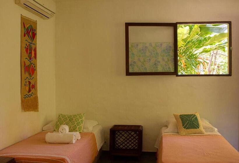 استودیو خانوادگی, Pousada Aquarela