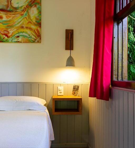 اتاق استاندارد سه نفره, Pousada Aquarela