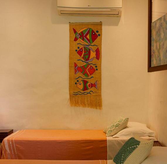 استودیو خانوادگی, Pousada Aquarela