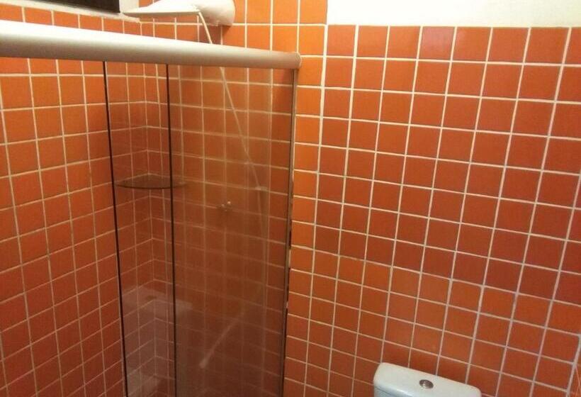 غرفة قياسية ثلاثية, Pousada Beijos Y Abraços