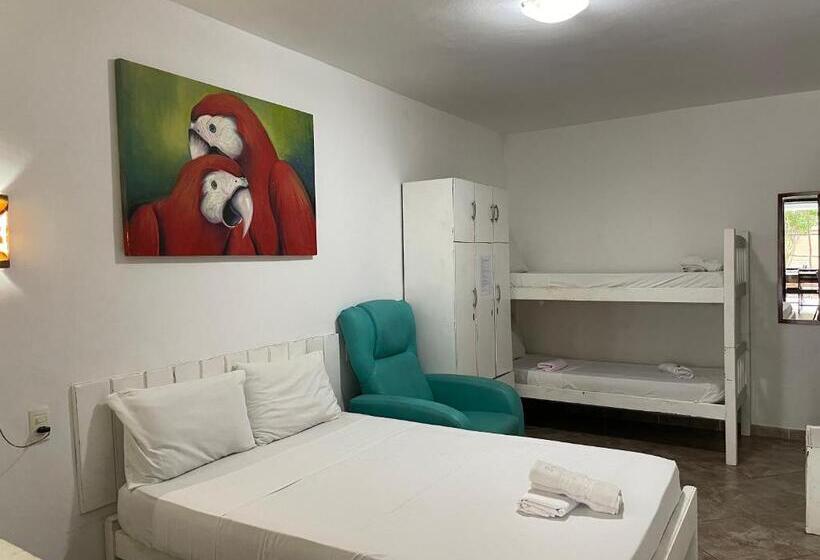 غرفة قياسية ثلاثية, Pousada Beijos Y Abraços