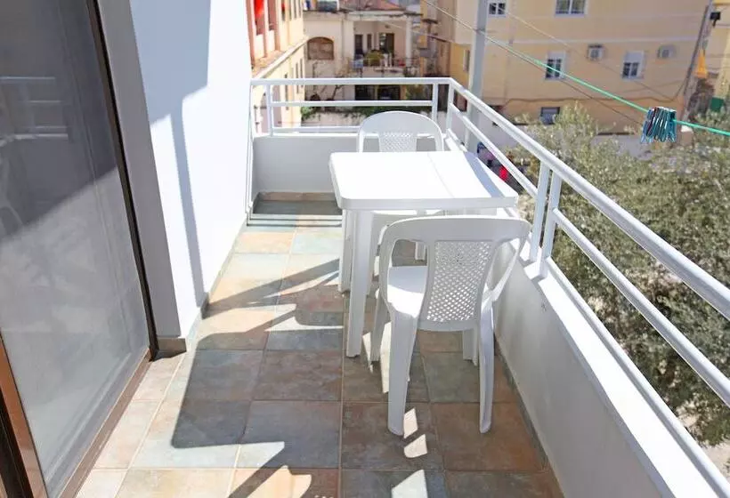 バルコニー付き１ベッドルームアパートメント, Star Hotel Saranda