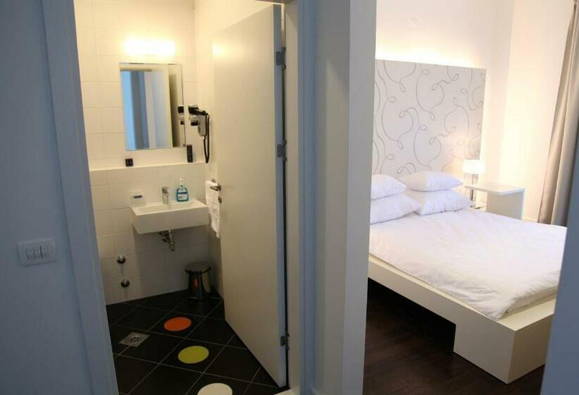 اتاق استاندارد با بالکن, Zepter