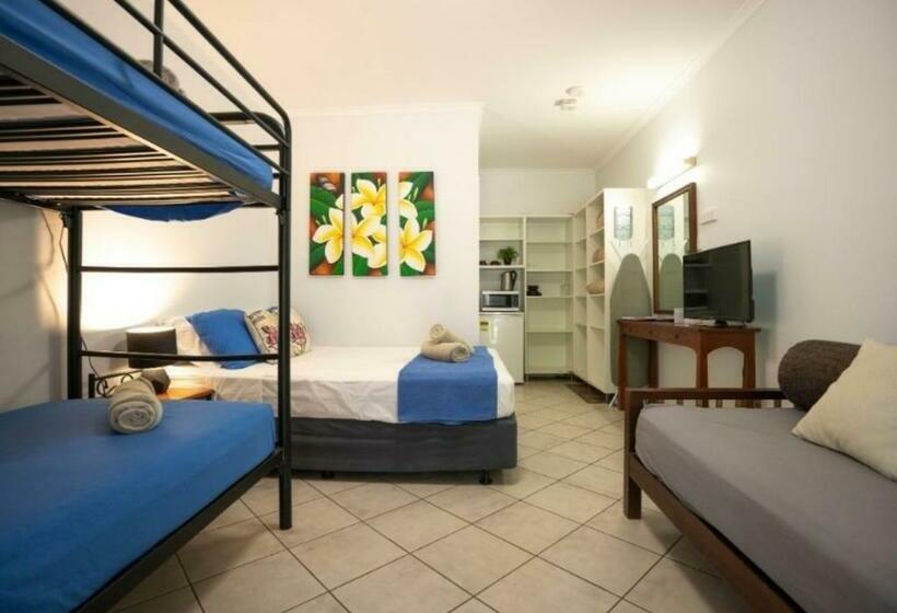 اتاق خانوادگی, Kimberley Croc Motel