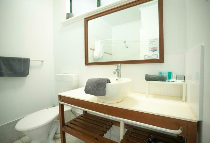 اتاق استاندارد با تخت بزرگ, Kimberley Croc Motel