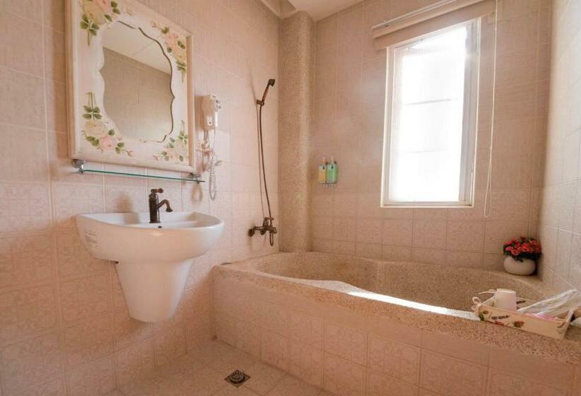 اتاق سوپریور, Kenting Avignon