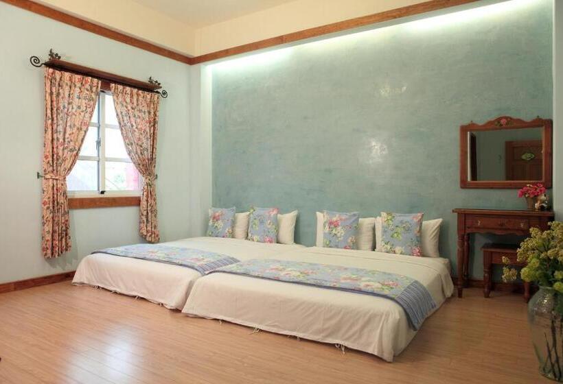 اتاق استاندارد چهار تخته, Kenting Avignon