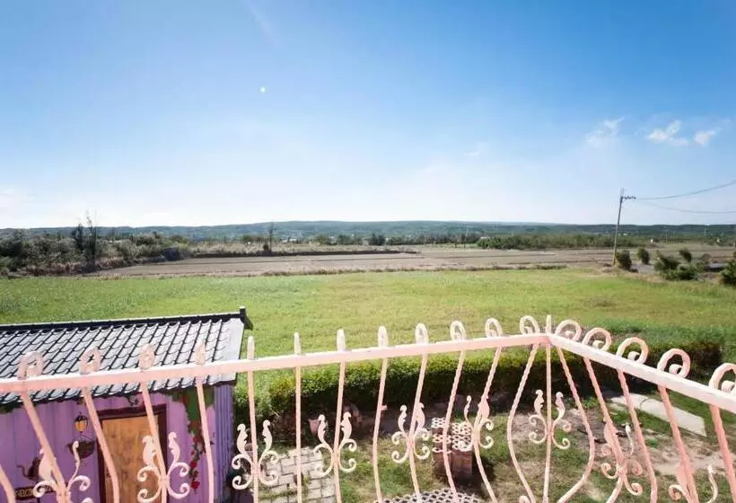 اتاق لوکس چهار تخته, Kenting Avignon