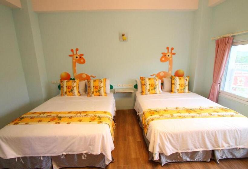 اتاق لوکس چهار تخته, Kenting Avignon