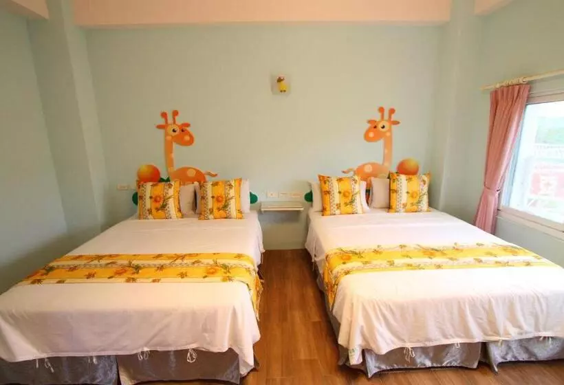 اتاق لوکس چهار تخته, Kenting Avignon