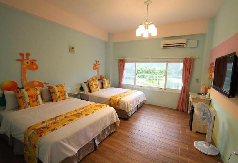 اتاق لوکس چهار تخته, Kenting Avignon