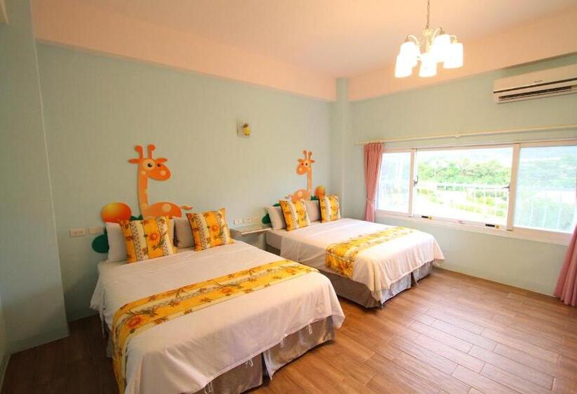 اتاق لوکس چهار تخته, Kenting Avignon