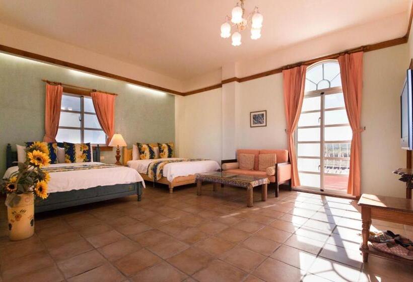 اتاق لوکس چهار تخته, Kenting Avignon