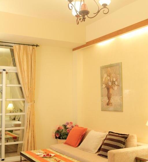 اتاق لوکس, Kenting Avignon