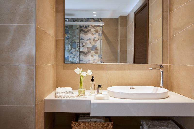 اتاق خانوادگی, Kenting Avignon