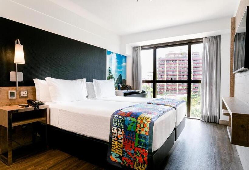 디럭스 룸, Arena Ipanema