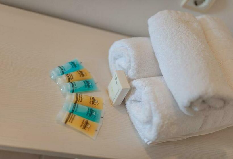 스탠다드 스튜디오, Zante Atlantis