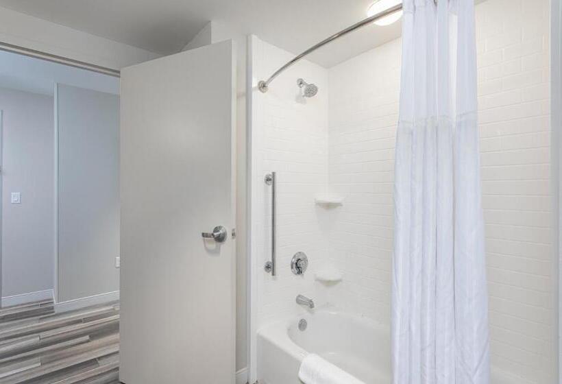 キングサイズベッドのスイートルーム, Best Western Premier   The Tides