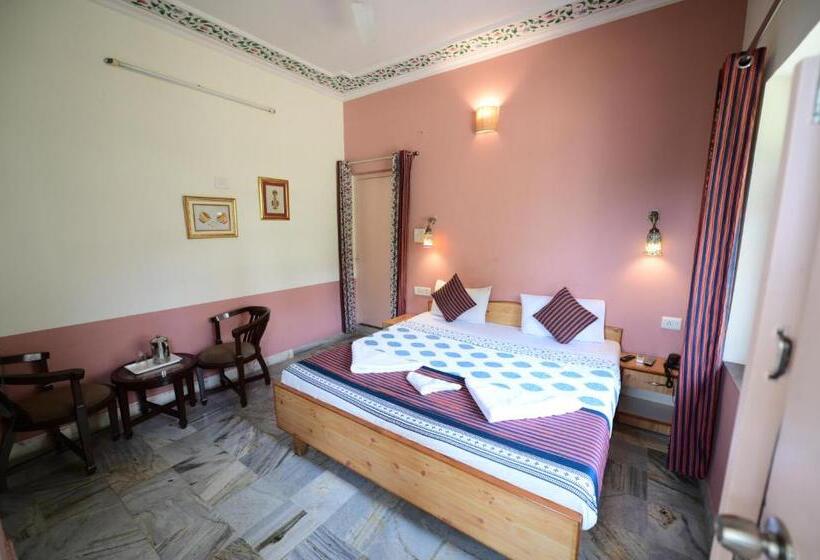 Номер Deluxe, Chitra Katha A Story Per Stay