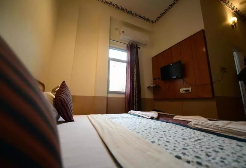 Economy-huone, Chitra Katha A Story Per Stay