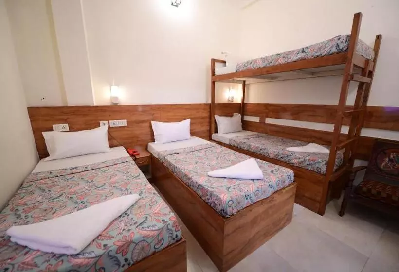 Standard Neljän Hengen Huone, Chitra Katha A Story Per Stay