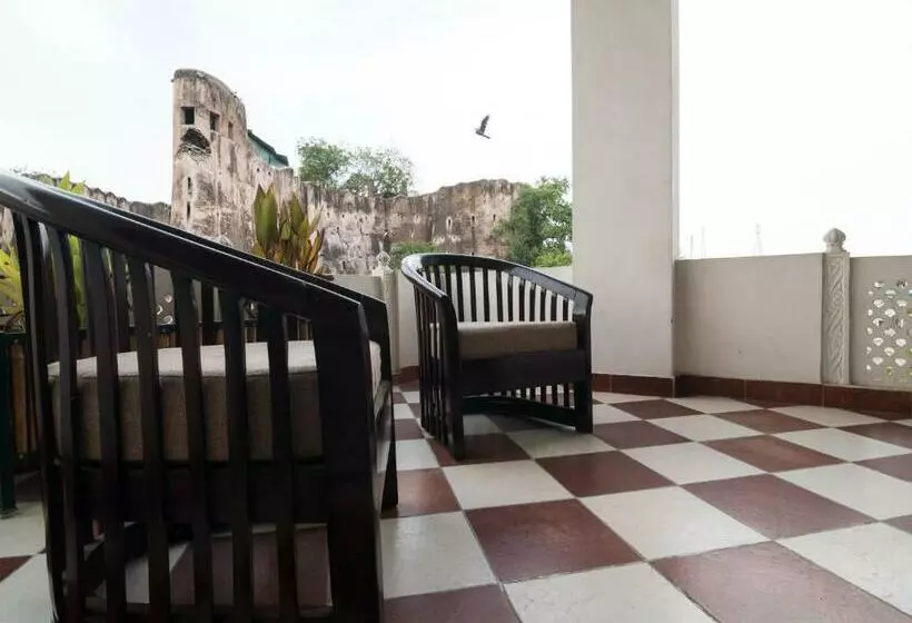 Economy-huone, Chitra Katha A Story Per Stay