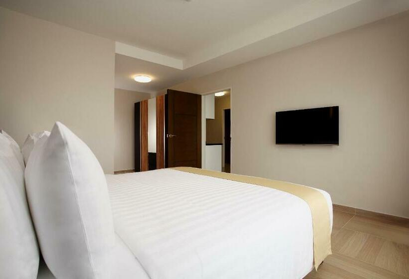 Sviitti, Chiva Bangkok Hotel   Sha Plus