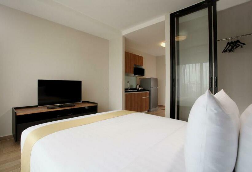 Standard-studio, Chiva Bangkok Hotel   Sha Plus