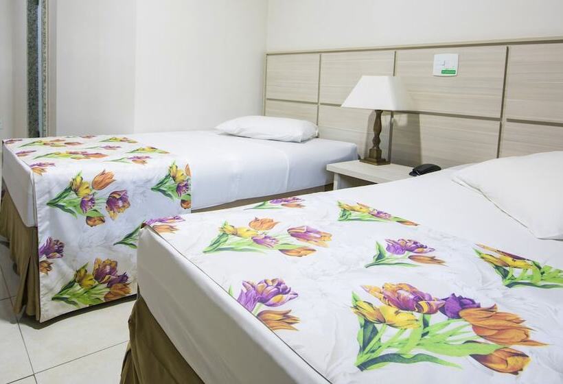 Deluxe Kamer, Golden Park Sorocaba & Convenções   By Nacional Inn