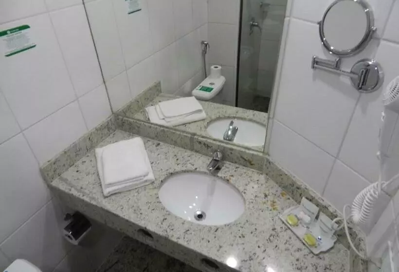 デラックスルーム, Golden Park Sorocaba & Convenções   By Nacional Inn