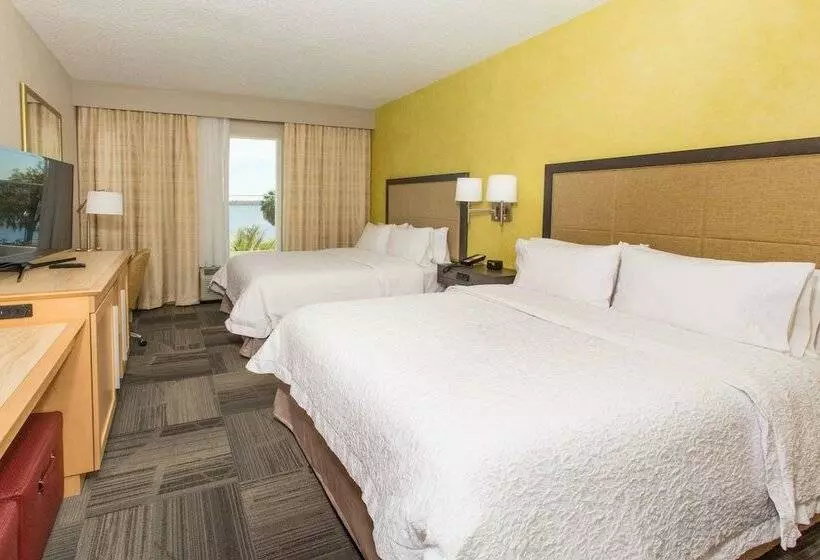 ２ダブルベッドのスタンダードルーム, Hampton Inn Palatka